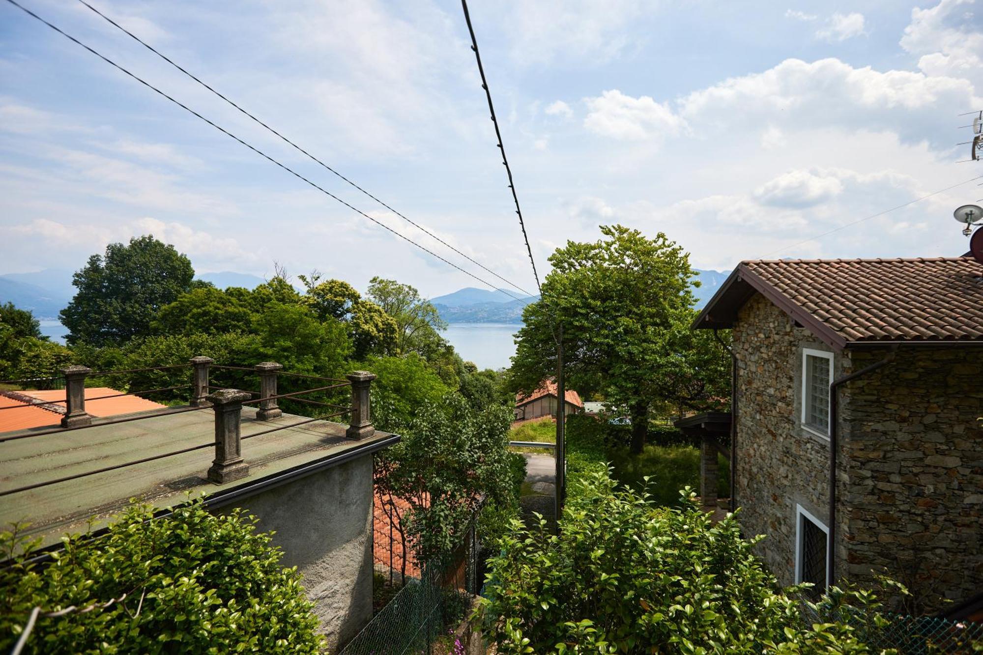 Villa Di Paese - Splendida Vista Lago Maggiore Oggebio Exterior photo