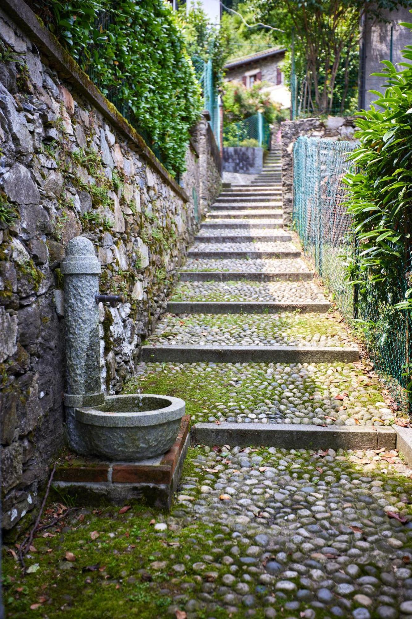 Villa Di Paese - Splendida Vista Lago Maggiore Oggebio Exterior photo